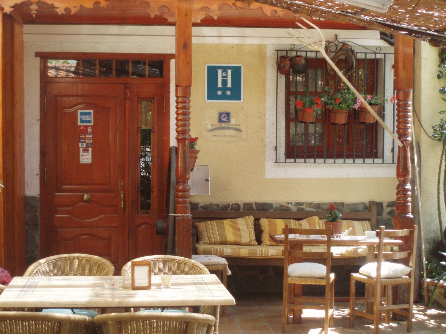 Hostal Restaurante La Muralla Canete  Eksteriør billede